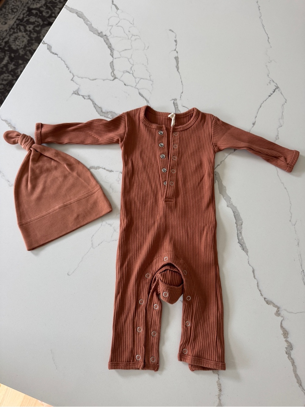 Quincy Mae Ribbed Snap-Front One-Piece with Knot Hat - Rust